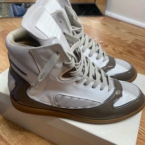 Mason Martin Margiela sneakers size 40.5 Us size 7.5 white grey and brown